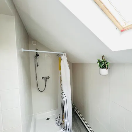 Maluna 2 Etage -proche Centre & Gare -wifi * Chatellerault