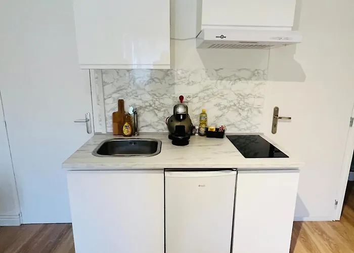 Maluna 2 Etage -proche Centre & Gare -wifi Appartement Châtellerault